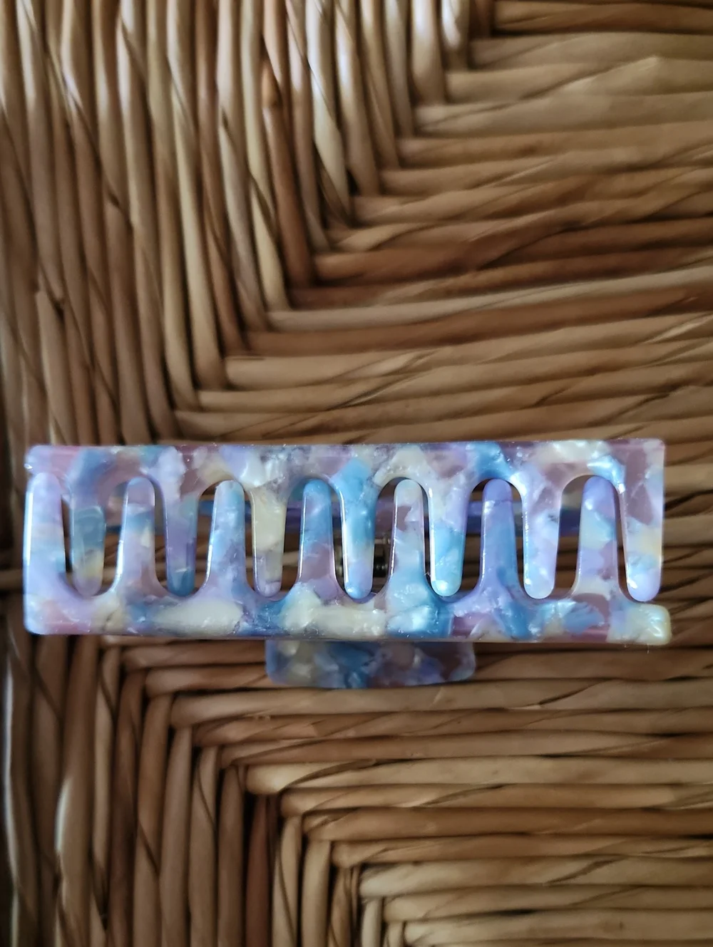 NWOT Acetate Hair Clip 4 inches
